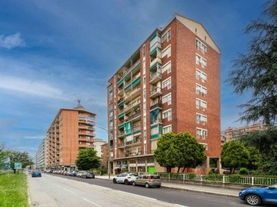 appartamento in vendita a Torino in zona Mirafiori Nord