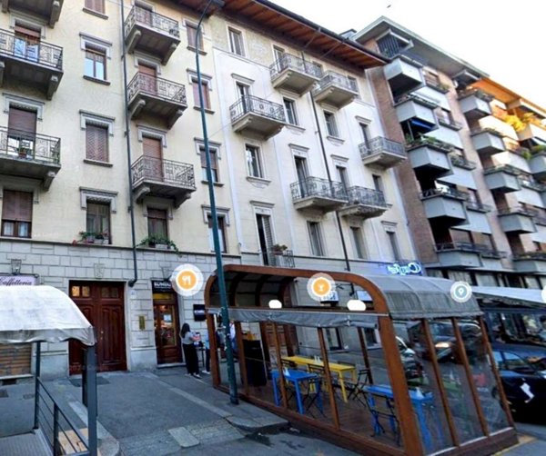 negozio in vendita a Torino in zona Cit Turin
