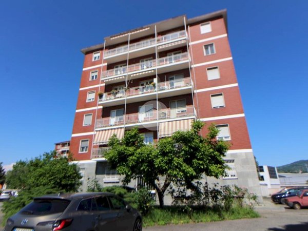 appartamento in vendita a Torino in zona Lingotto