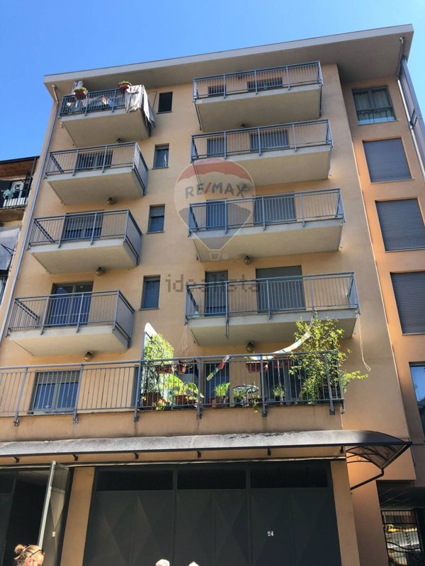 ufficio in vendita a Torino in zona Aurora