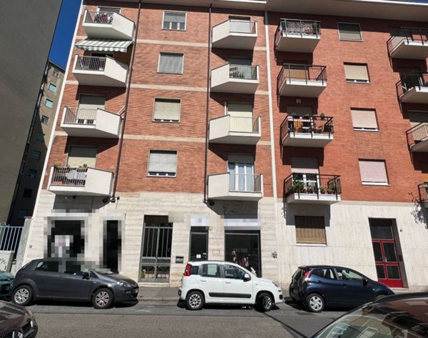 locale di sgombero in vendita a Torino in zona Barriera di Milano
