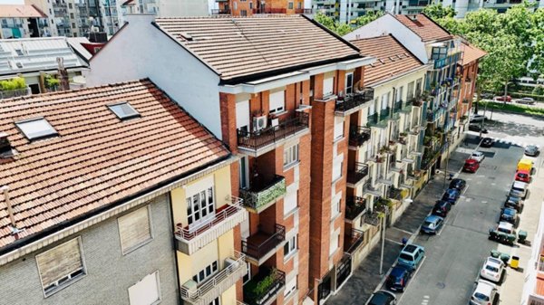 appartamento in vendita a Torino in zona Lingotto