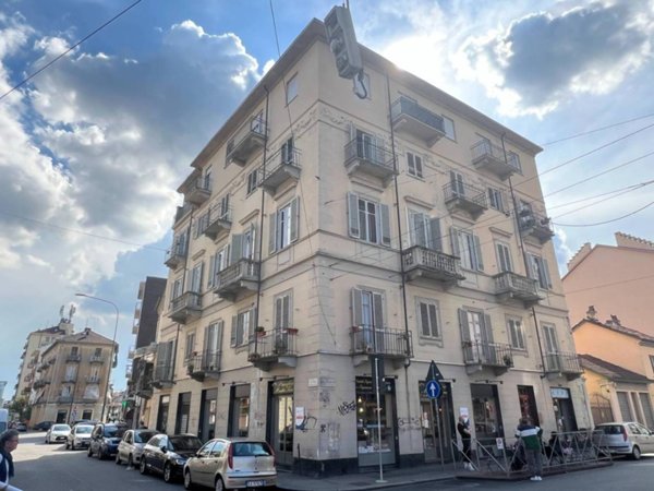 appartamento in vendita a Torino in zona Borgata Vittoria