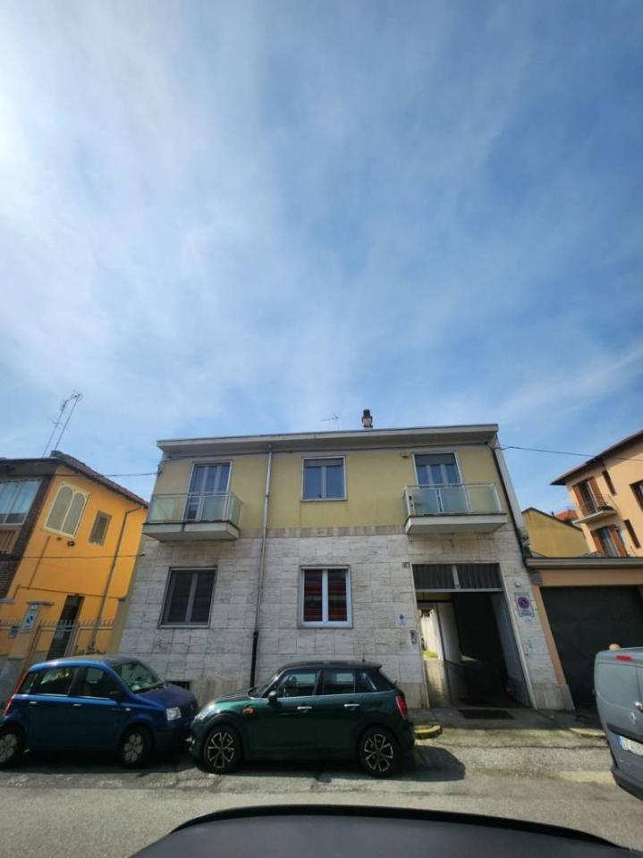 casa indipendente in vendita a Torino in zona Pozzo Strada