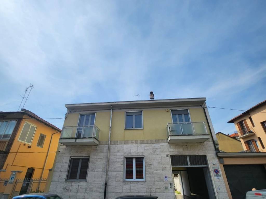 casa indipendente in vendita a Torino in zona Pozzo Strada