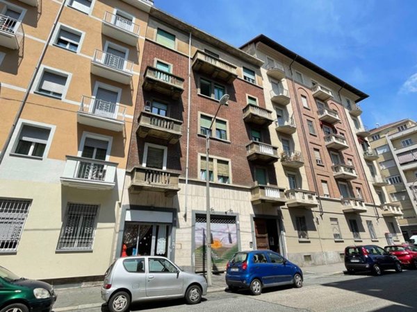 appartamento in vendita a Torino in zona Lingotto