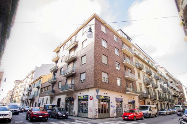 appartamento in vendita a Torino in zona San Salvario