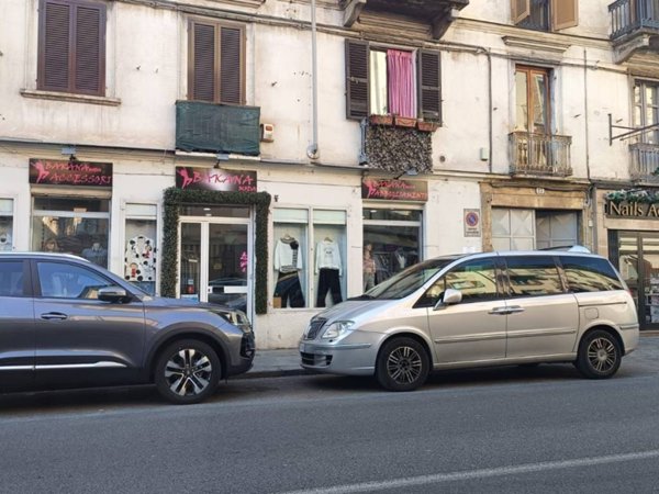 negozio in vendita a Torino in zona San Donato
