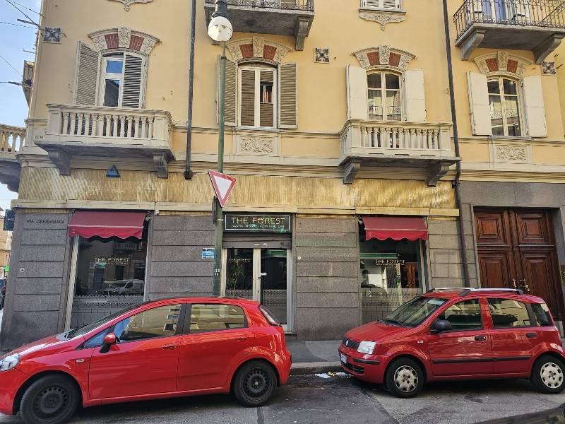 negozio in vendita a Torino in zona Borgo San Paolo