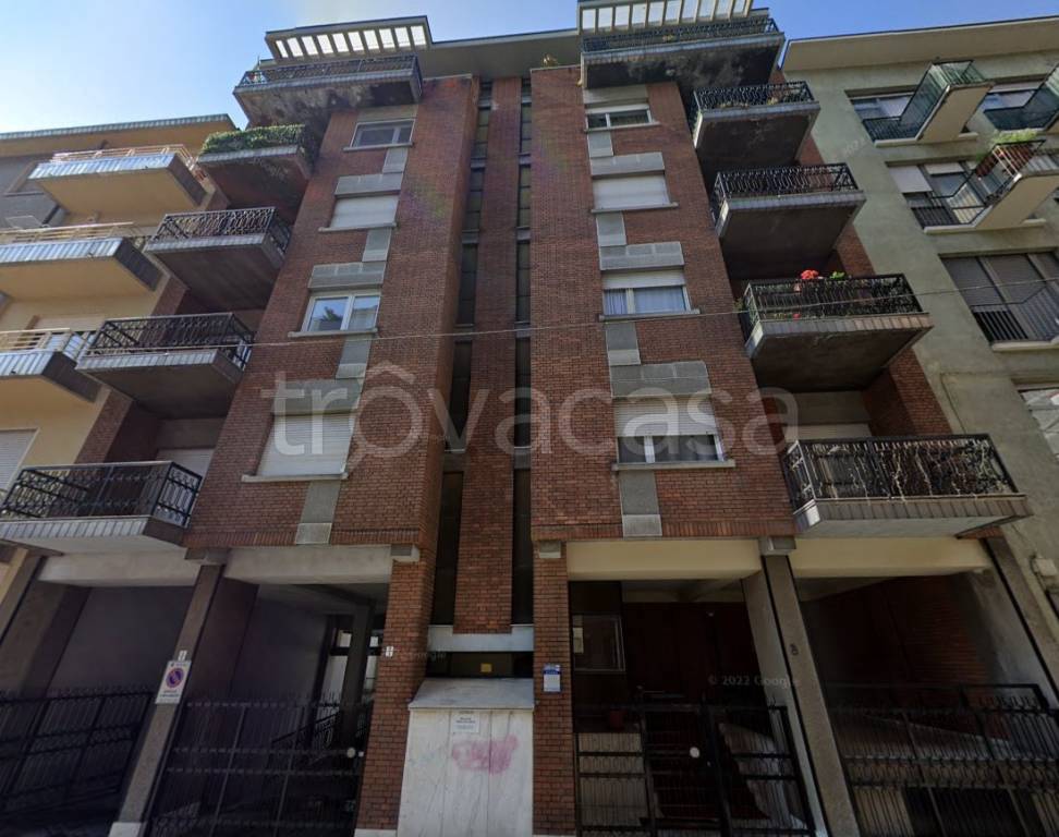 appartamento in vendita a Torino in zona Lingotto
