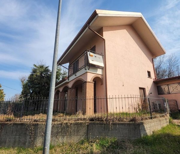 casa indipendente in vendita a Torino in zona Centro Storico
