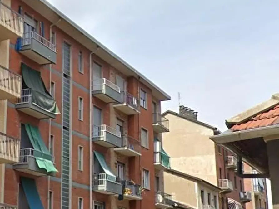 locale di sgombero in vendita a Torino in zona Barriera di Milano