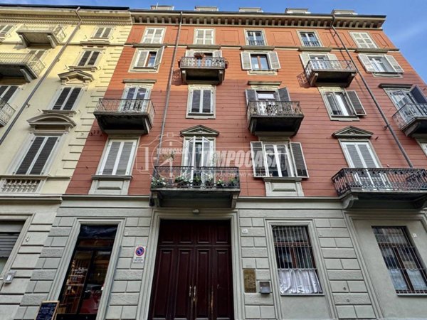 appartamento in vendita a Torino in zona San Salvario