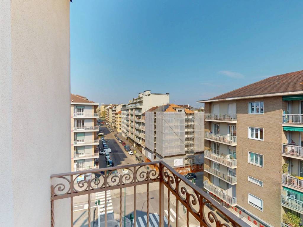 appartamento in vendita a Torino in zona Santa Rita