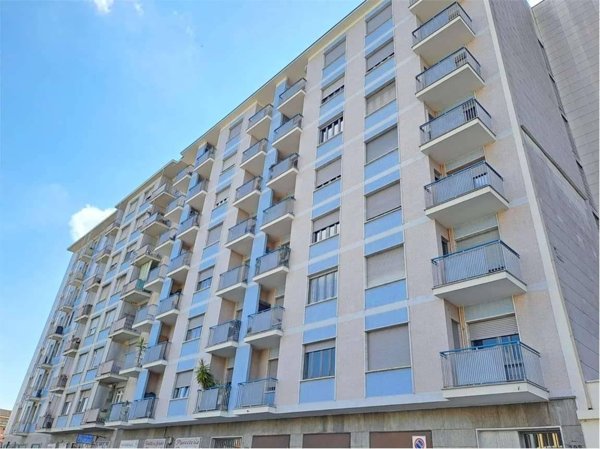 appartamento in vendita a Torino in zona Millefonti