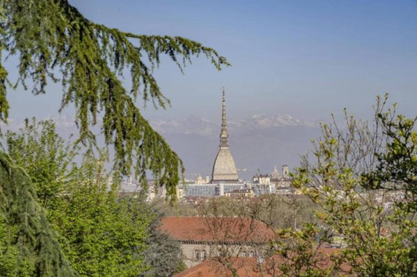 casa indipendente in vendita a Torino in zona Gran Madre