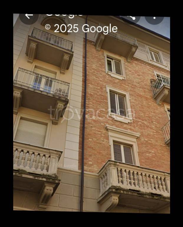 appartamento in vendita a Torino in zona Borgata Vittoria
