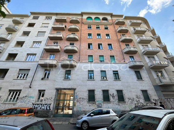 appartamento in vendita a Torino in zona Cenisia