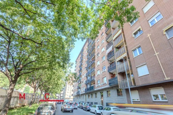 appartamento in vendita a Torino in zona Lingotto