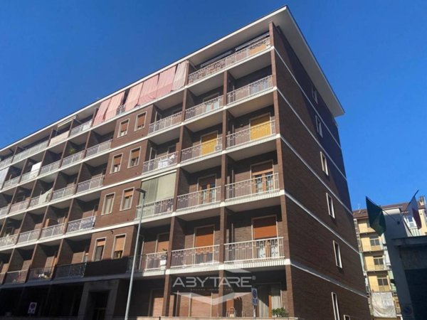 appartamento in vendita a Torino in zona Millefonti