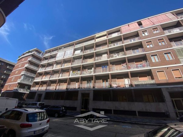 appartamento in vendita a Torino in zona Millefonti
