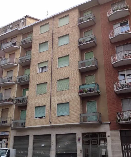 appartamento in vendita a Torino in zona Lingotto