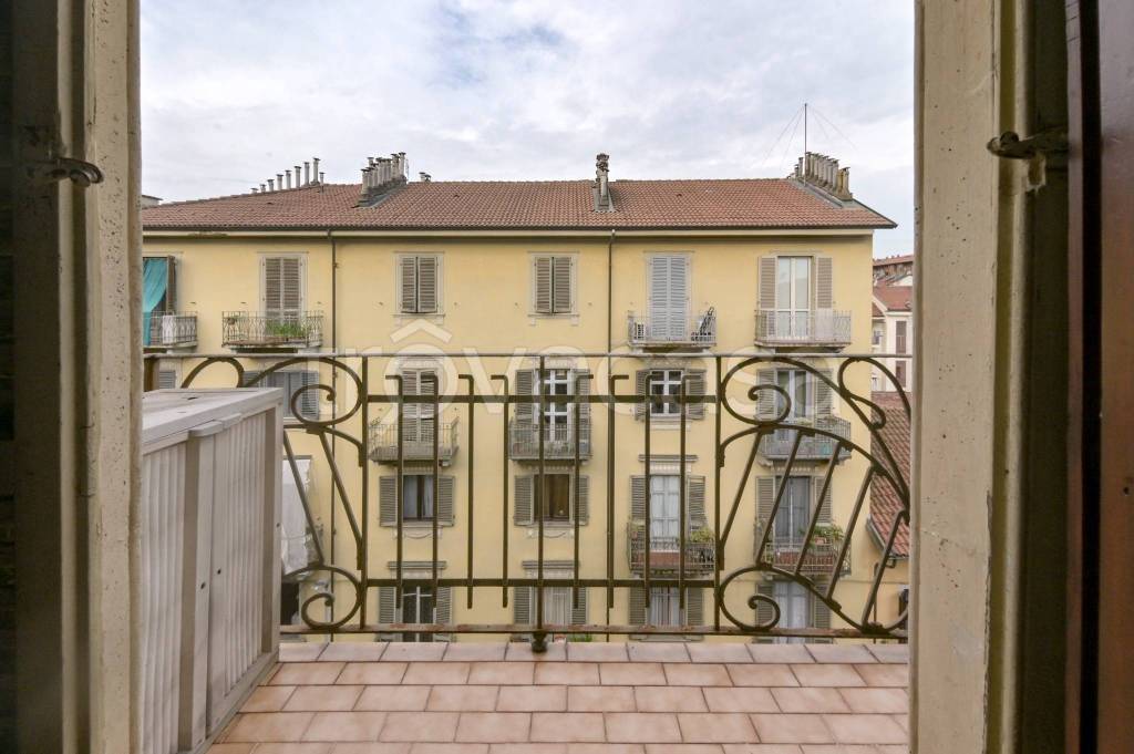 appartamento in vendita a Torino in zona Vanchiglia