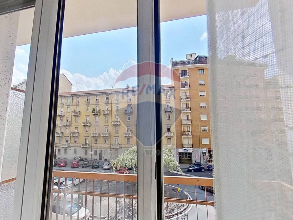 appartamento in vendita a Torino in zona Borgata Vittoria