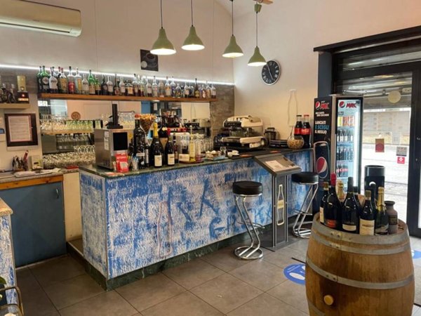 negozio in vendita a Torino in zona Lucento