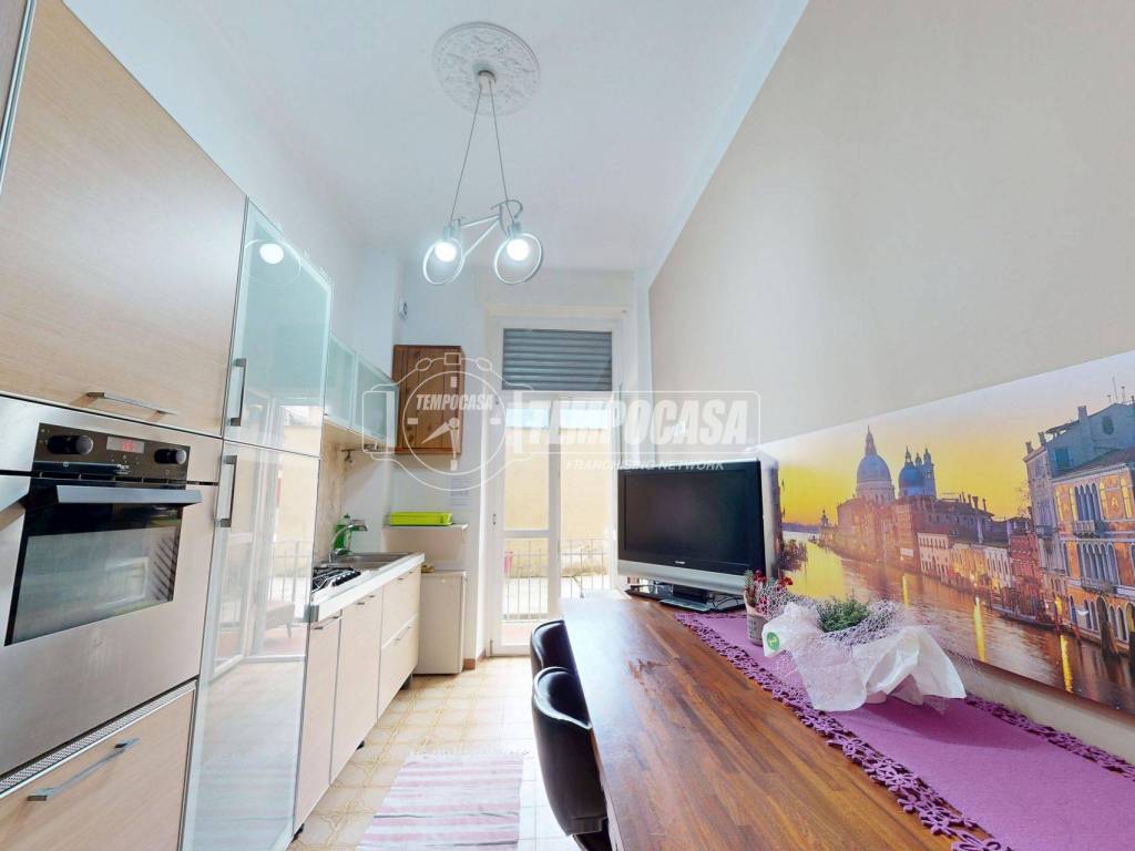 appartamento in vendita a Torino in zona Cit Turin