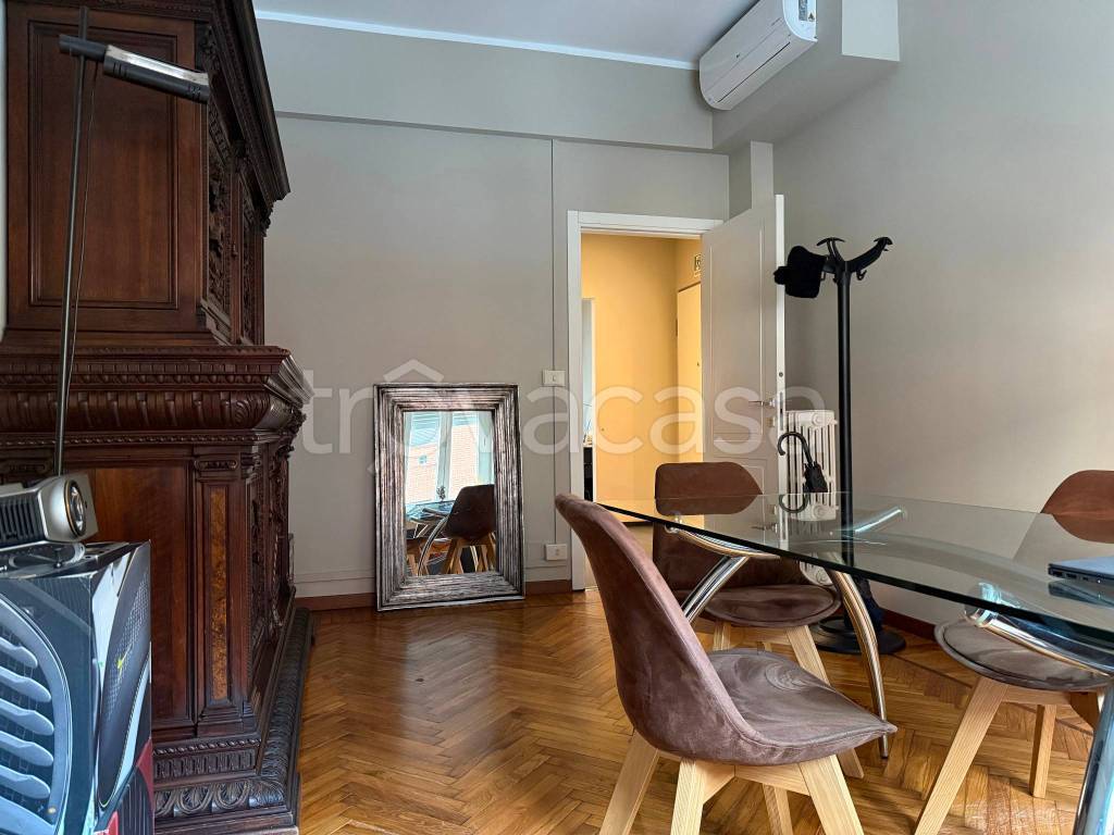 appartamento in vendita a Torino in zona Parella