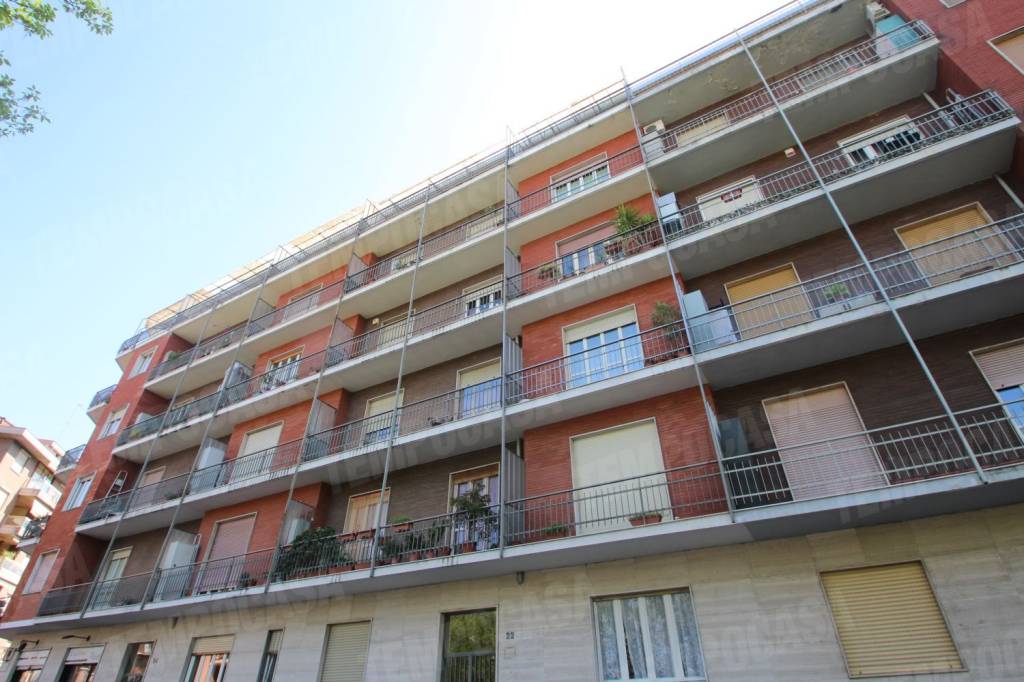 appartamento in vendita a Torino in zona Rebaudengo