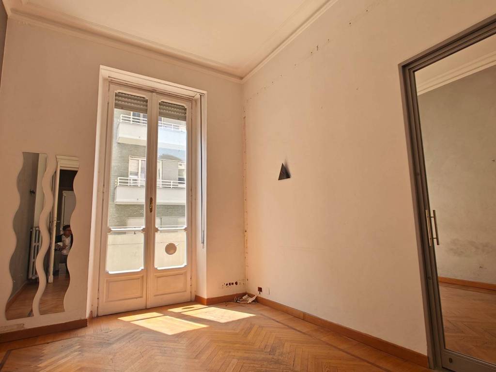 appartamento in vendita a Torino in zona Cit Turin