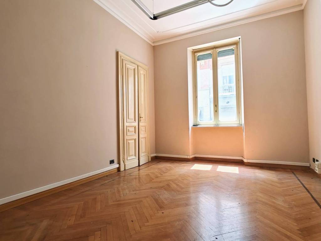 appartamento in vendita a Torino in zona Cit Turin