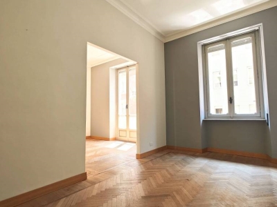 appartamento in vendita a Torino in zona Cit Turin