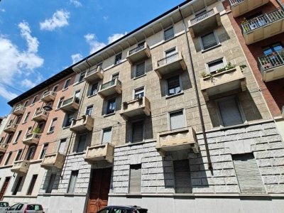 appartamento in vendita a Torino in zona Cit Turin