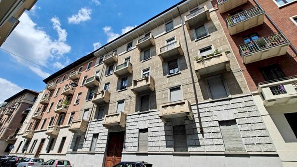 appartamento in vendita a Torino in zona Cit Turin