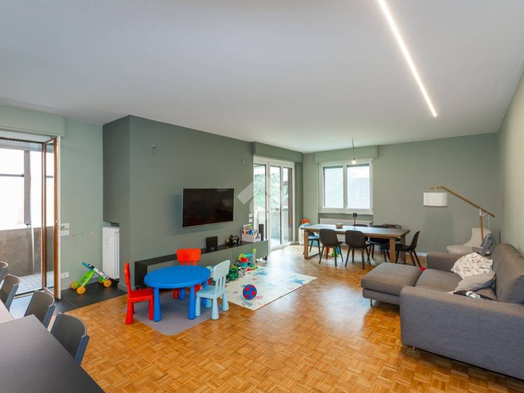 appartamento in vendita a Torino in zona Pozzo Strada