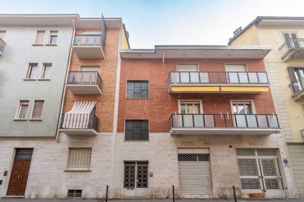 casa indipendente in vendita a Torino in zona Barriera di Milano
