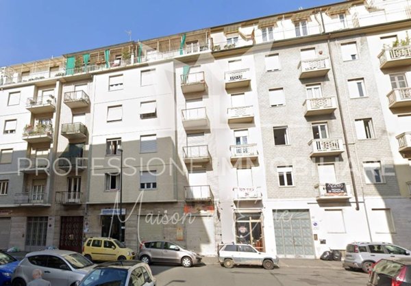 negozio in vendita a Torino in zona Parella