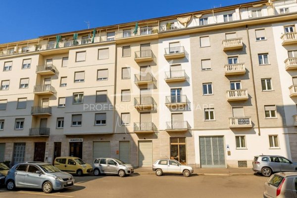 appartamento in vendita a Torino in zona Parella