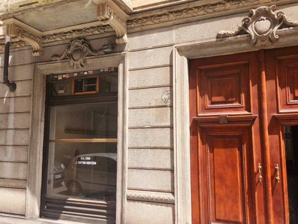 negozio in vendita a Torino in zona San Salvario