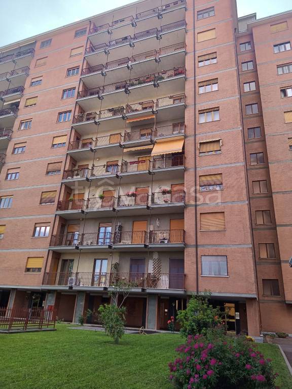 appartamento in vendita a Torino in zona Mirafiori Nord
