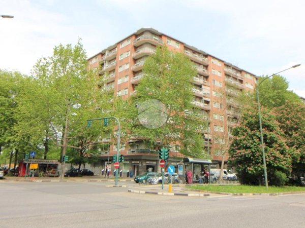 appartamento in vendita a Torino in zona Lingotto