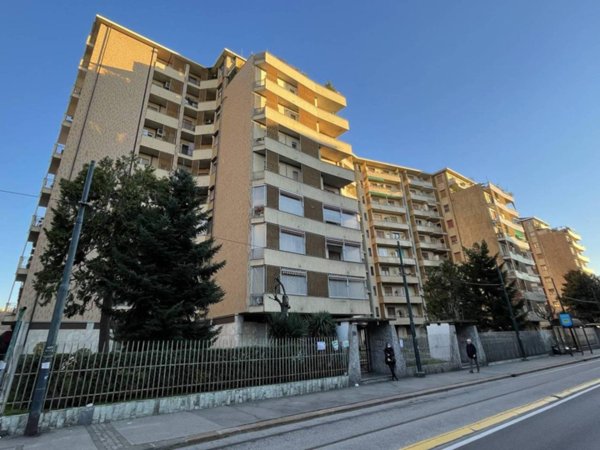 appartamento in vendita a Torino in zona Millefonti