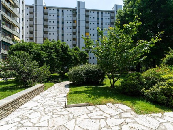 appartamento in vendita a Torino in zona Mirafiori Nord