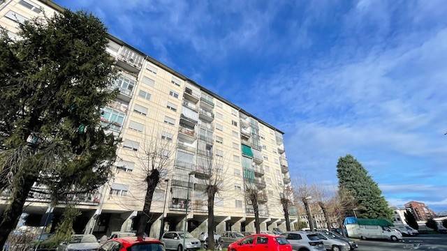 appartamento in vendita a Torino in zona Vallette