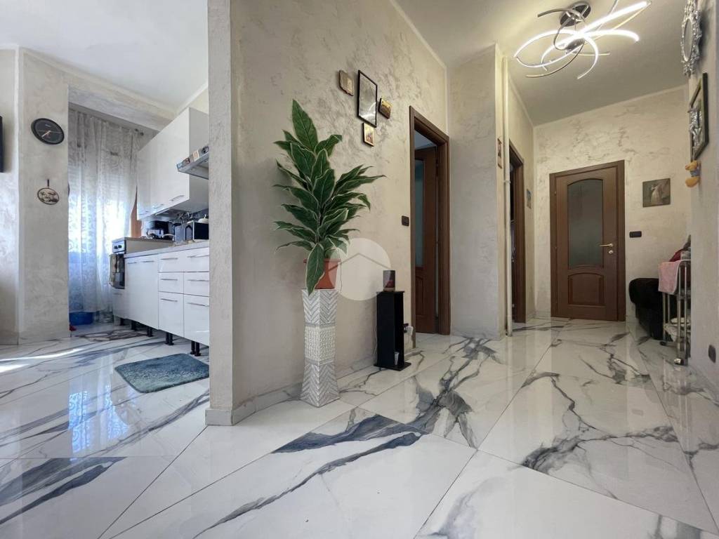appartamento in vendita a Torino in zona Borgata Vittoria