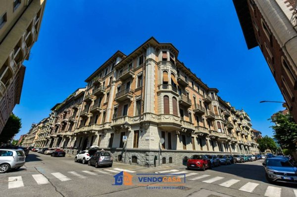 appartamento in vendita a Torino in zona Crocetta
