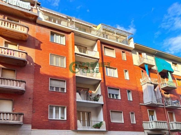 negozio in vendita a Torino in zona Barriera di Milano